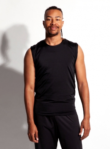 Sleeveless crew neck t shirt top